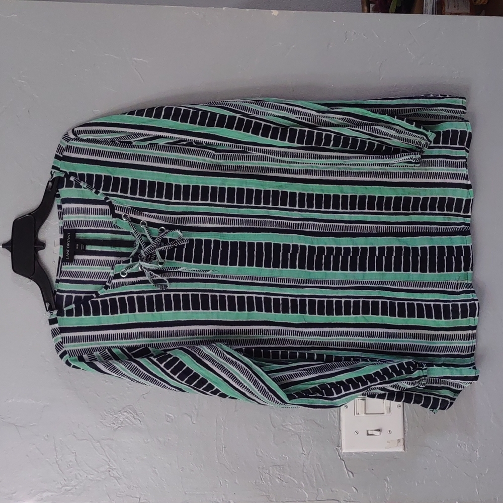 Lane Bryant blouse for women size 14/16 excellent condition.